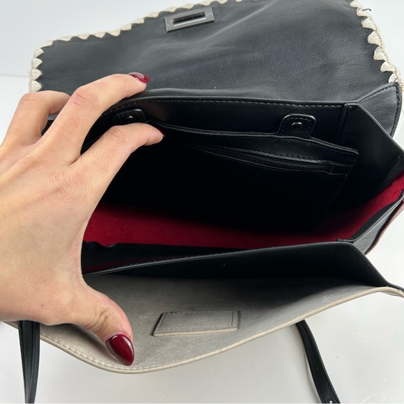 Desigual Black and Cream Women's Bag - Picture 7 of 10